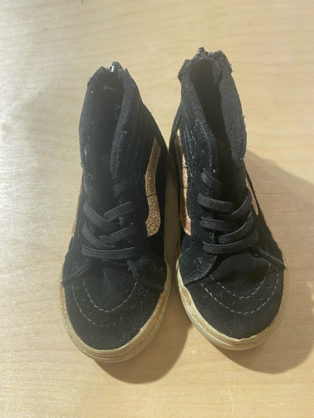 Vans Kids High-Top Sneakers in Black with Gold Accent 8.0 (Box 1)
